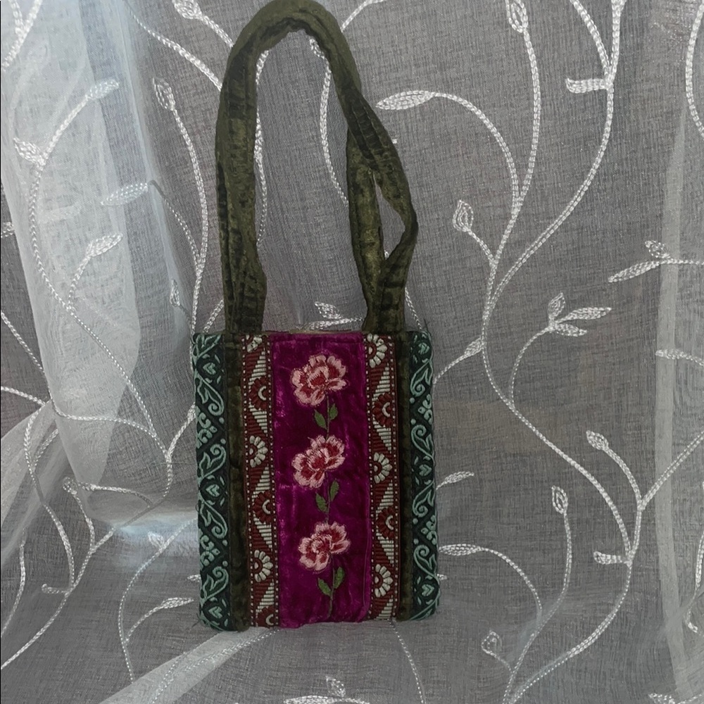 Embroidered Boho Floral Tote Bag - Green and Pink